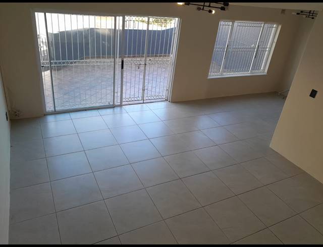 3 BEDROOM DUPLEX FOR SALE IN VERULAM CENTRAL